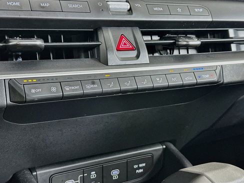 Used 2025 Kia K4 FWD image 23