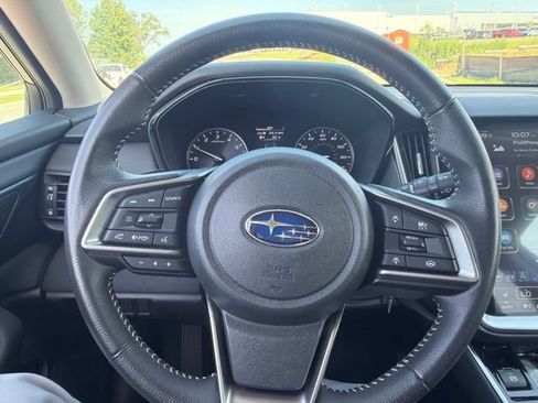 Used 2025 Subaru Outback Premium AWD/4WD image 15