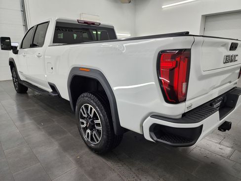 Used 2022 GMC Sierra 2500 AT4 w/ AT4 Premium Plus Package image 6