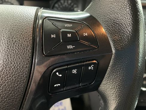 Used 2018 Ford Explorer XLT AWD/4WD image 26