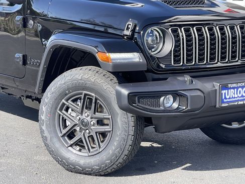 New 2026 Jeep Gladiator Sport AWD/4WD image 5