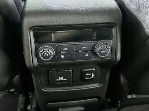 Used 2017 GMC Acadia Denali w/ Technology Package AWD/4WD image 31
