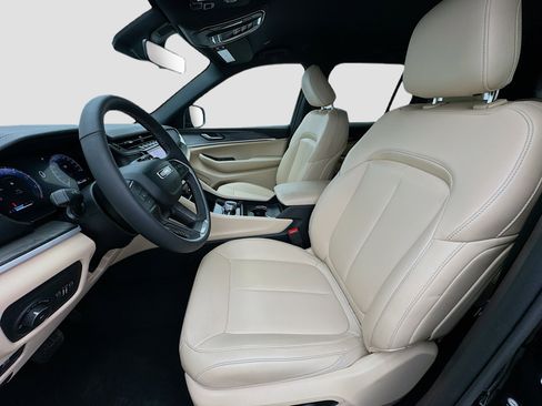 Used 2025 Jeep Grand Cherokee Limited image 13