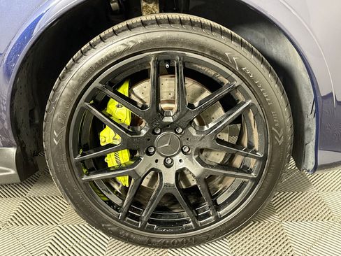 Used 2017 Mercedes-Benz GLE 63 AMG 4MATIC image 29