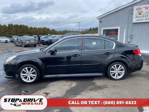 Used 2013 Subaru Legacy 2.5i Limited image 2