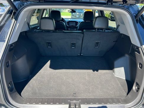 Used 2024 GMC Terrain SLT AWD/4WD image 24