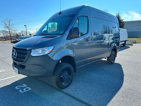 New 2025 Mercedes-Benz Sprinter 2500 image 8