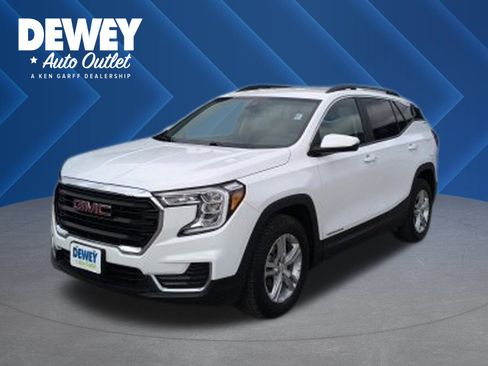 Used 2023 GMC Terrain SLE w/ Driver Convenience Package image 1