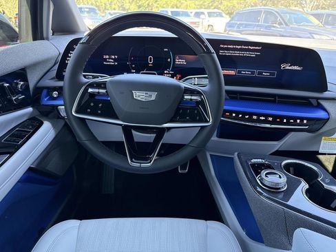 New 2026 Cadillac Optiq Sport 2 image 17