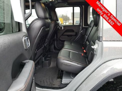 Used 2022 Jeep Wrangler Unlimited Rubicon w/ Trailer Tow Package AWD/4WD image 28