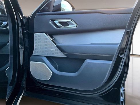 Used 2020 Land Rover Range Rover Velar R-Dynamic S image 26