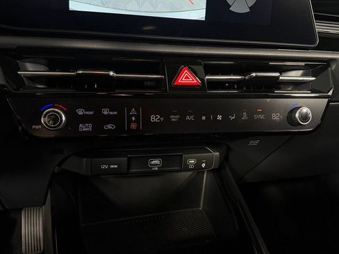 Used 2025 Kia Niro Wind w/ Wind Preserve Package FWD image 21