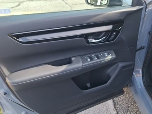 Used 2023 Honda CR-V EX-L image 11