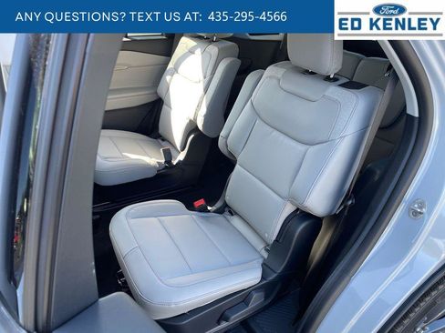 New 2026 Ford Explorer Active AWD/4WD image 5