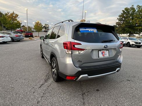 Used 2021 Subaru Forester Touring image 7