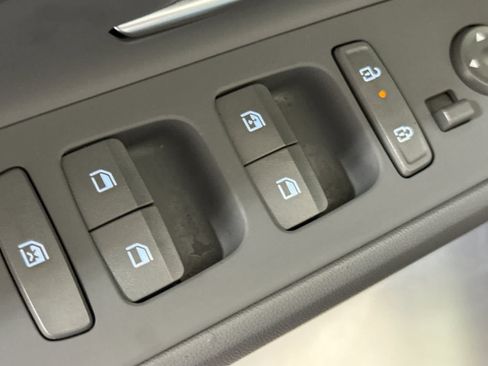Used 2024 Hyundai Elantra SEL FWD image 14