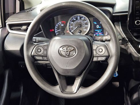 Used 2022 Toyota Corolla LE FWD image 25