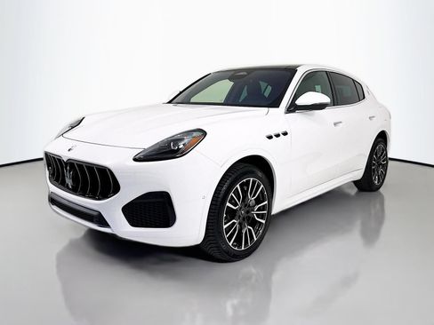 Used 2025 Maserati Grecale GT AWD/4WD image 4