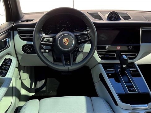 New 2026 Porsche Macan GTS image 18