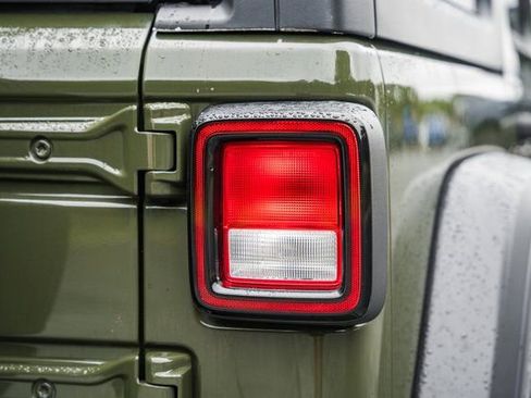 Used 2022 Jeep Wrangler Unlimited Sport S image 15