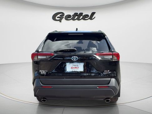 Used 2024 Toyota RAV4 XLE w/ Convenience Package AWD/4WD image 6