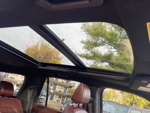 Used 2024 Ford Expedition Max Limited image 33