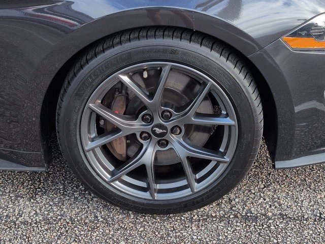 Certified 2022 Ford Mustang Coupe w/ 2.3L High Performance Package RWD image 11