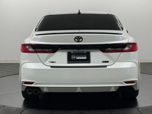 Used 2025 Toyota Camry XSE FWD image 11