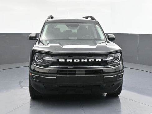 Used 2023 Ford Bronco Sport Outer Banks w/ Tech Package AWD/4WD image 2