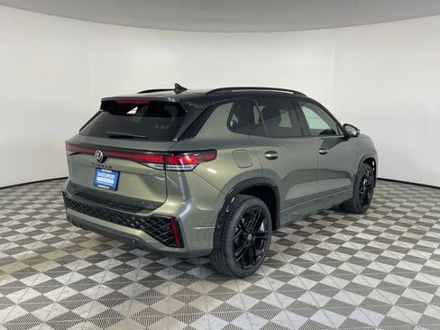 New 2026 Volkswagen Tiguan SE R-Line AWD/4WD image 21