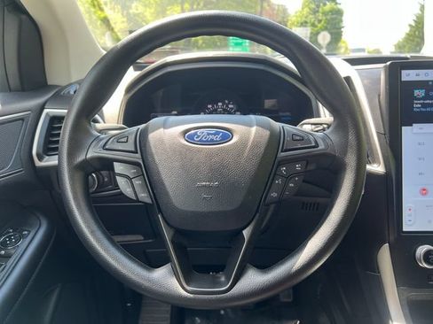 Used 2024 Ford Edge SE AWD/4WD image 14
