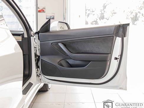 Used 2020 Tesla Model 3 Standard Range Plus image 34