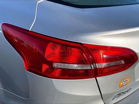 Used 2018 Ford Focus SE image 28