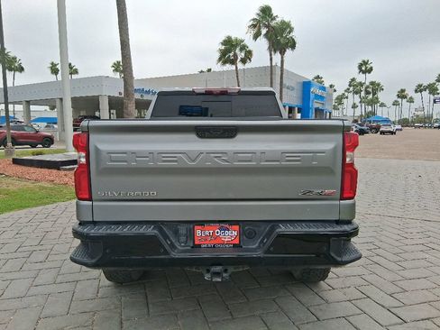 Used 2023 Chevrolet Silverado 1500 ZR2 w/ Technology Package AWD/4WD image 5