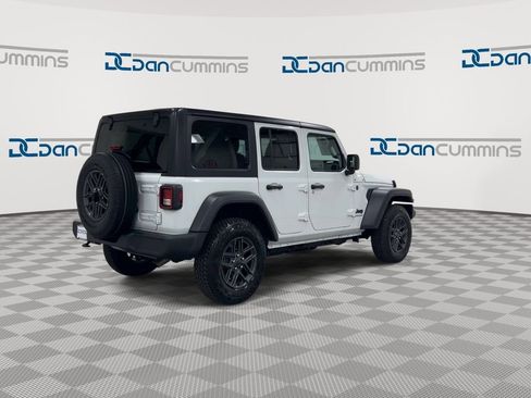 Used 2025 Jeep Wrangler Unlimited Sport AWD/4WD image 8