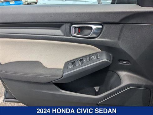 Used 2024 Honda Civic LX image 10