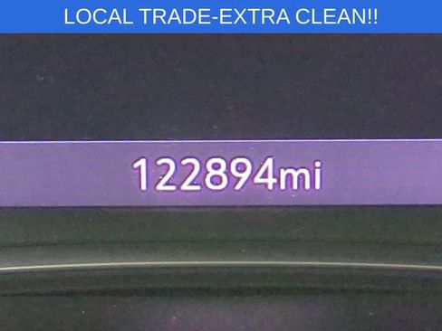 Used 2021 Chevrolet Traverse LT image 14