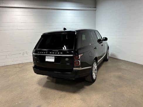 Used 2022 Land Rover Range Rover Westminster Edition image 7