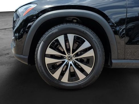 Used 2025 Mercedes-Benz GLE 450 4MATIC image 9