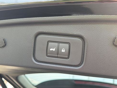 New 2026 Nissan Pathfinder SL FWD image 33