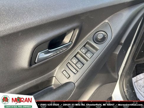 Used 2020 Chevrolet Trax LS image 10