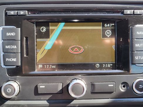 Used 2014 Volkswagen GTI Driver's Edition FWD image 29