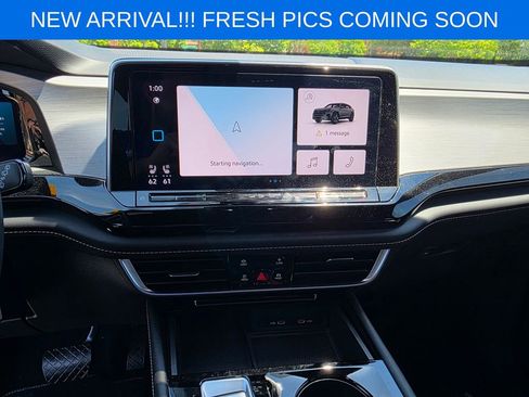 Used 2024 Volkswagen Atlas Cross Sport SE FWD image 11