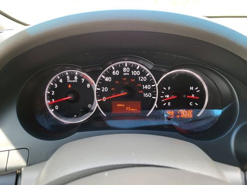 Used 2010 Nissan Altima 3.5 SR w/ Premium Pkg FWD image 17