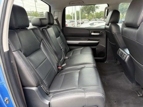 Used 2018 Toyota Tundra SR5 w/ SR5 Upgrade Package AWD/4WD image 20