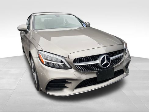 Used 2019 Mercedes-Benz C 300 4MATIC Cabriolet image 2