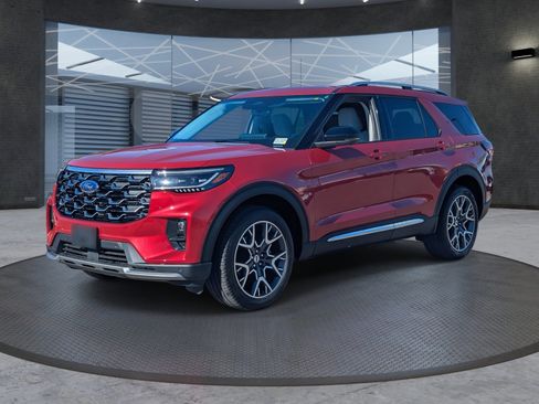 Used 2025 Ford Explorer Platinum w/ Ultimate Package image 2