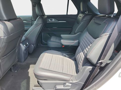 New 2026 Ford Explorer ST-Line AWD/4WD image 15