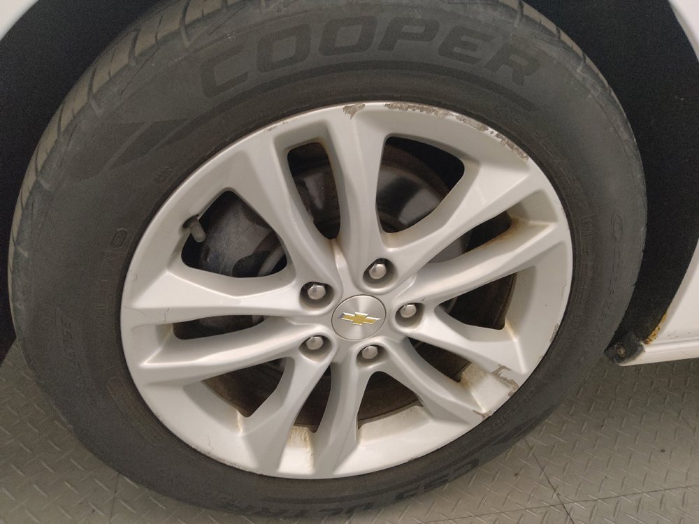 Used 2018 Chevrolet Malibu LT FWD image 31