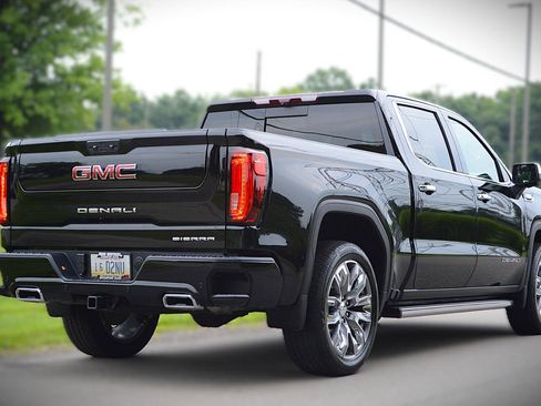 Used 2024 GMC Sierra 1500 Denali AWD/4WD image 5